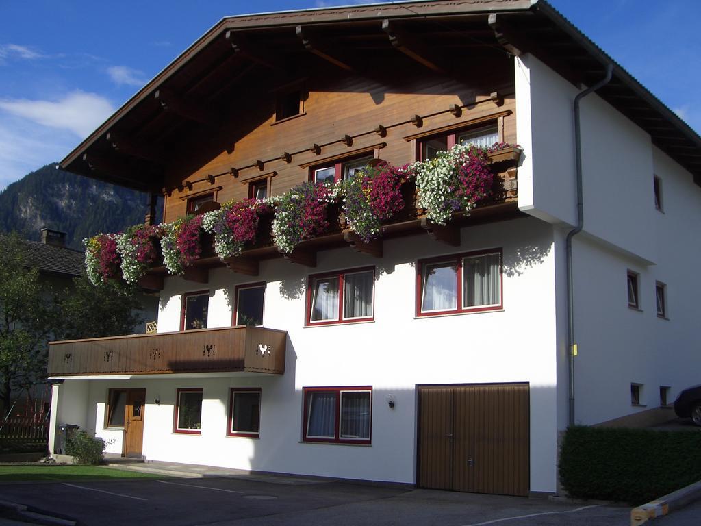 Hotel Gaestehaus Geisler Hippach Exterior foto